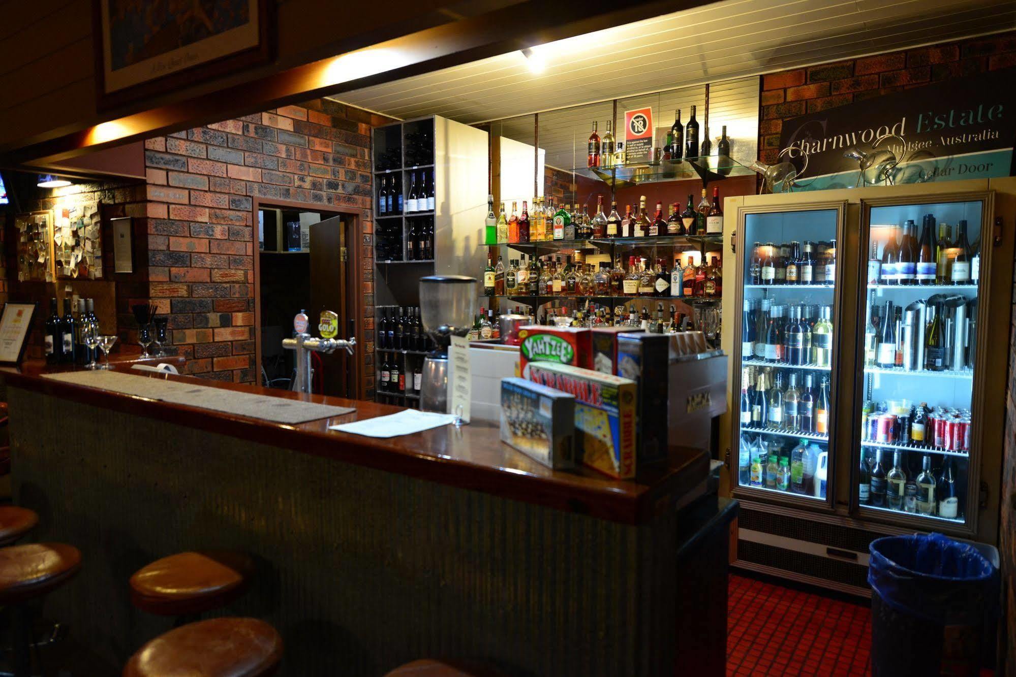 Winning Post Motor Inn Mudgee Eksteriør billede